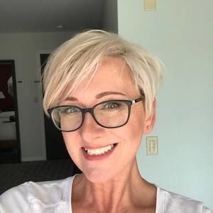 Meet your Posher, Deirdre